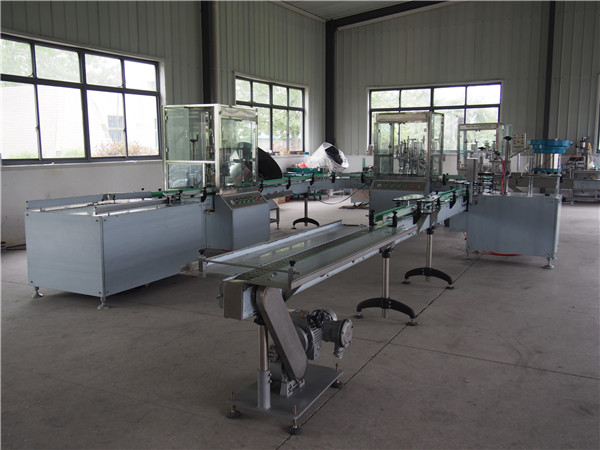 Շամպունի լրացման և ծածկման գիծ ավտոմատ