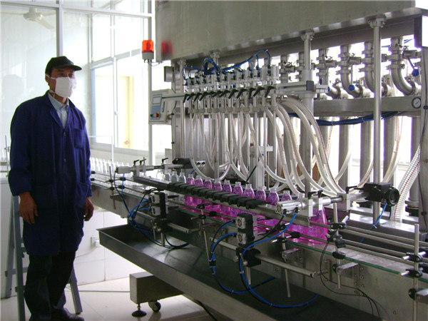 շիշ հեղուկ լցնող մեքենա